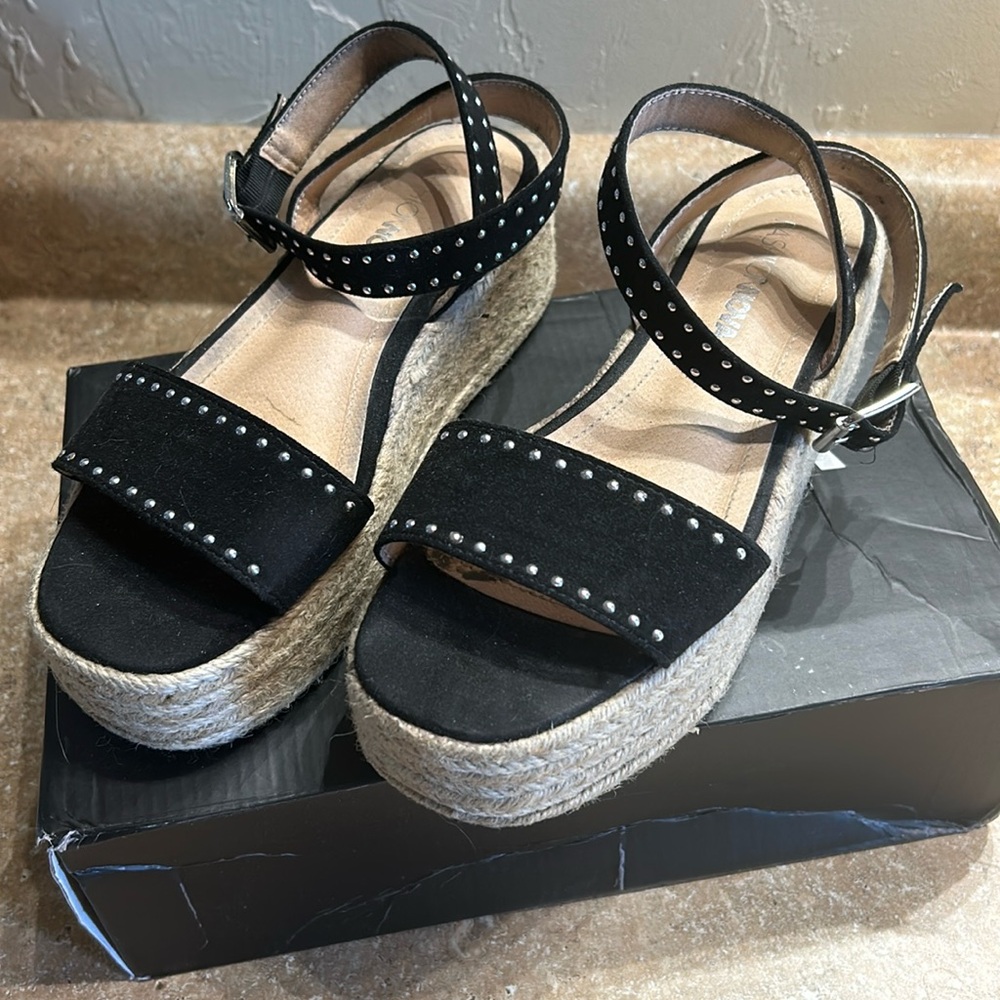 Fashion Nova Platform Sandals